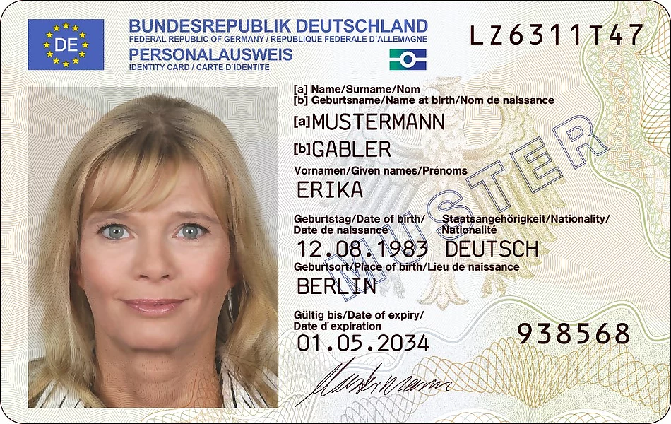 Vorderseite des Personalausweises mit Online-Ausweisfunktion